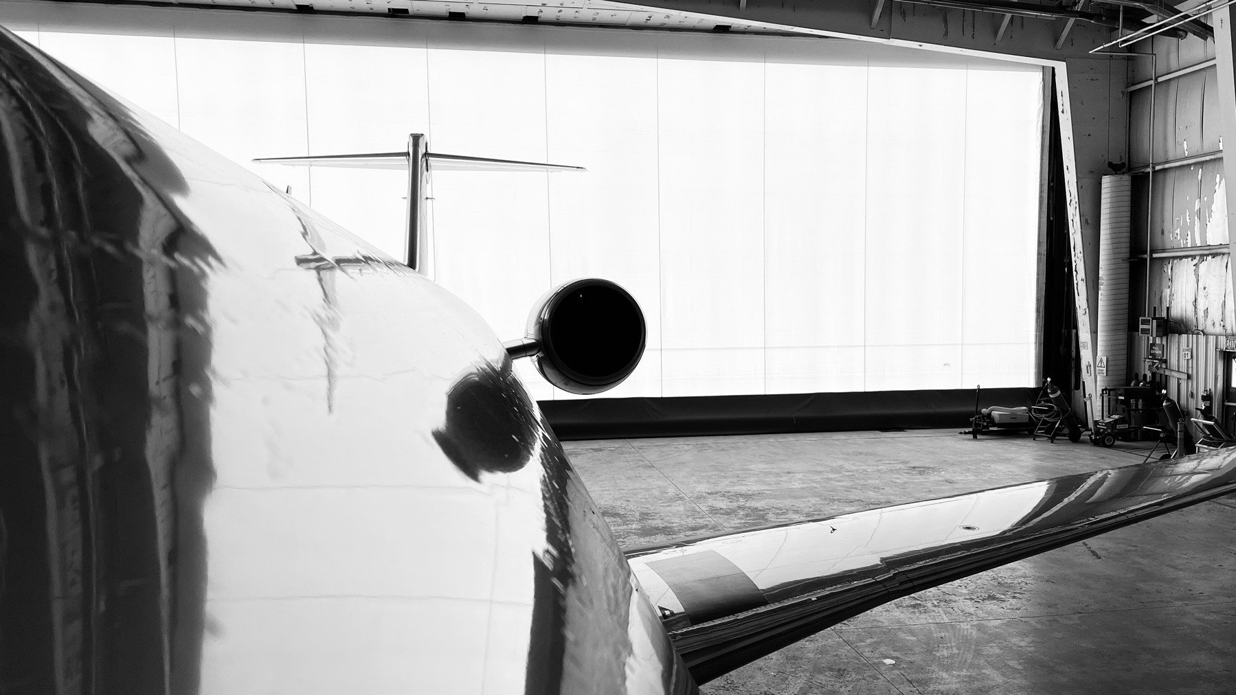 Now Hiring: Dash 8-100/300 Captains